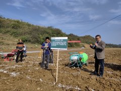全国榜样教师张富贵：潜心农机讲授科研 办事农